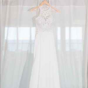 Wedding gown